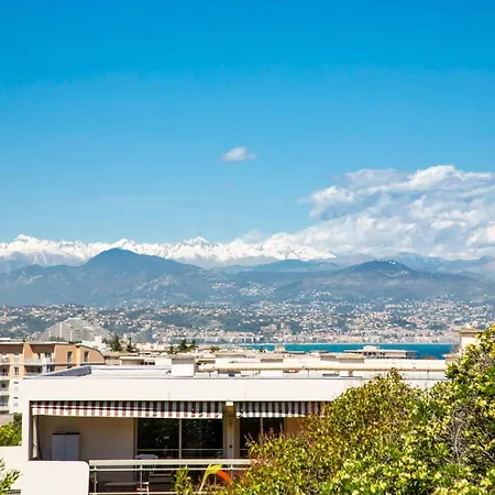 Apartment Renting Chez Sophie - 2 Bedroom 2-4pers Terrace Sea View Pool Garage